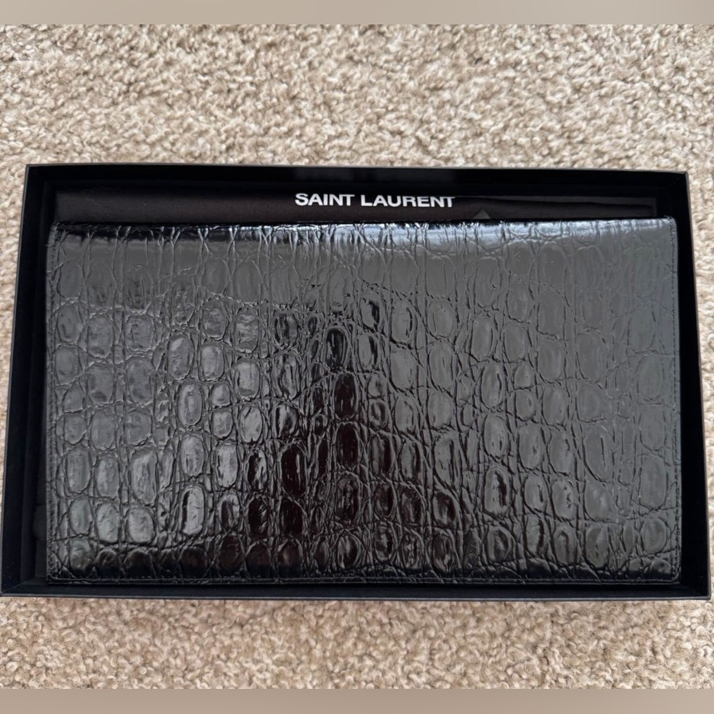 Yves Saint Laurent Uptown YSL Pouch Med Croc-Embossed Leather; Full Inclusion! - Picture 10 of 14